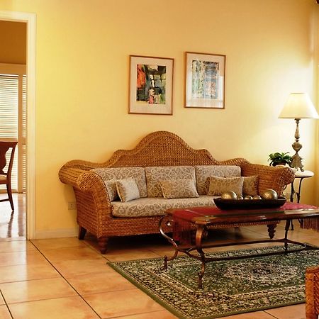 סבו Sophia Suites Residence Hotel מראה חיצוני תמונה