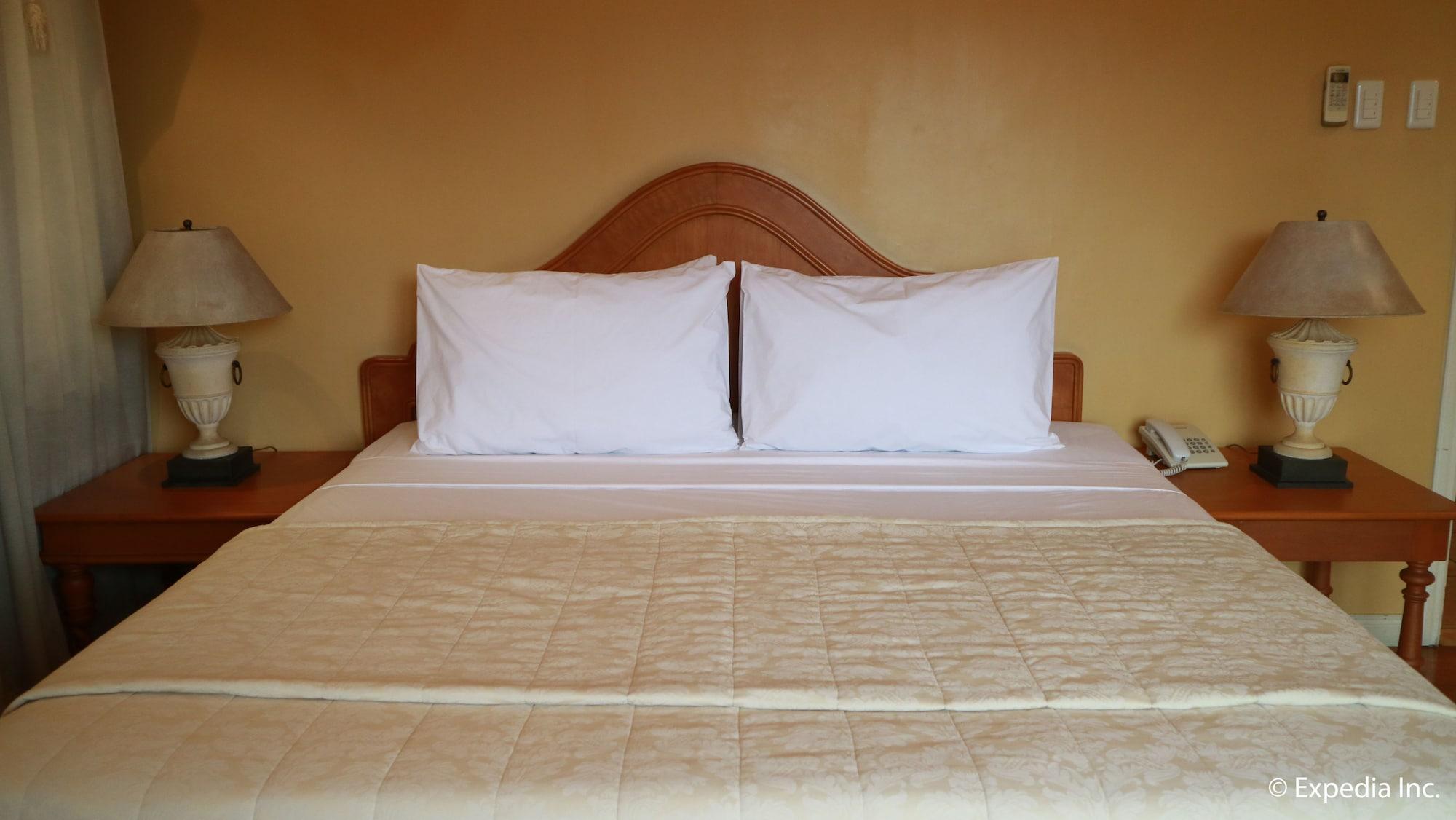 סבו Sophia Suites Residence Hotel מראה חיצוני תמונה