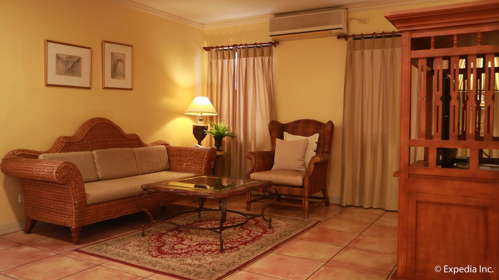 סבו Sophia Suites Residence Hotel מראה חיצוני תמונה
