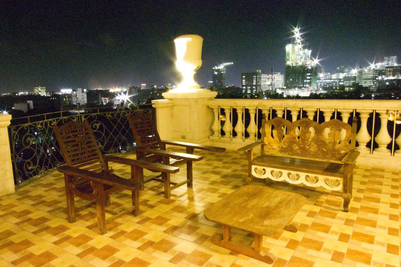 סבו Sophia Suites Residence Hotel מראה חיצוני תמונה