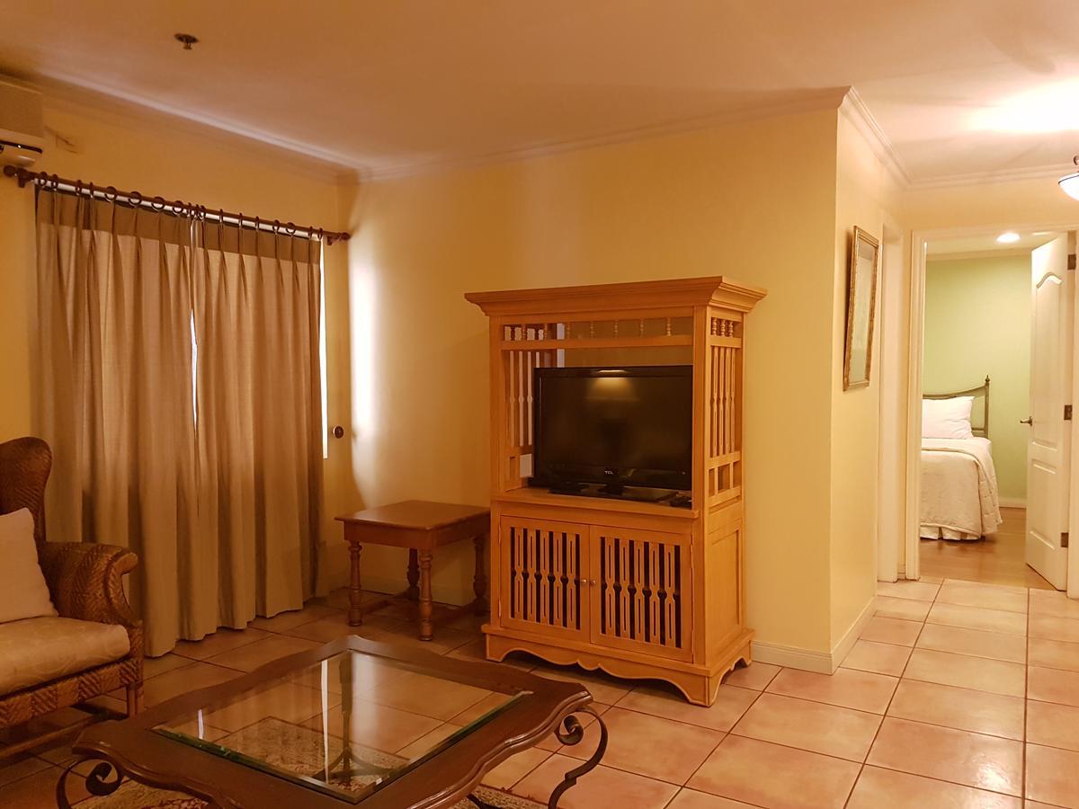 סבו Sophia Suites Residence Hotel מראה חיצוני תמונה