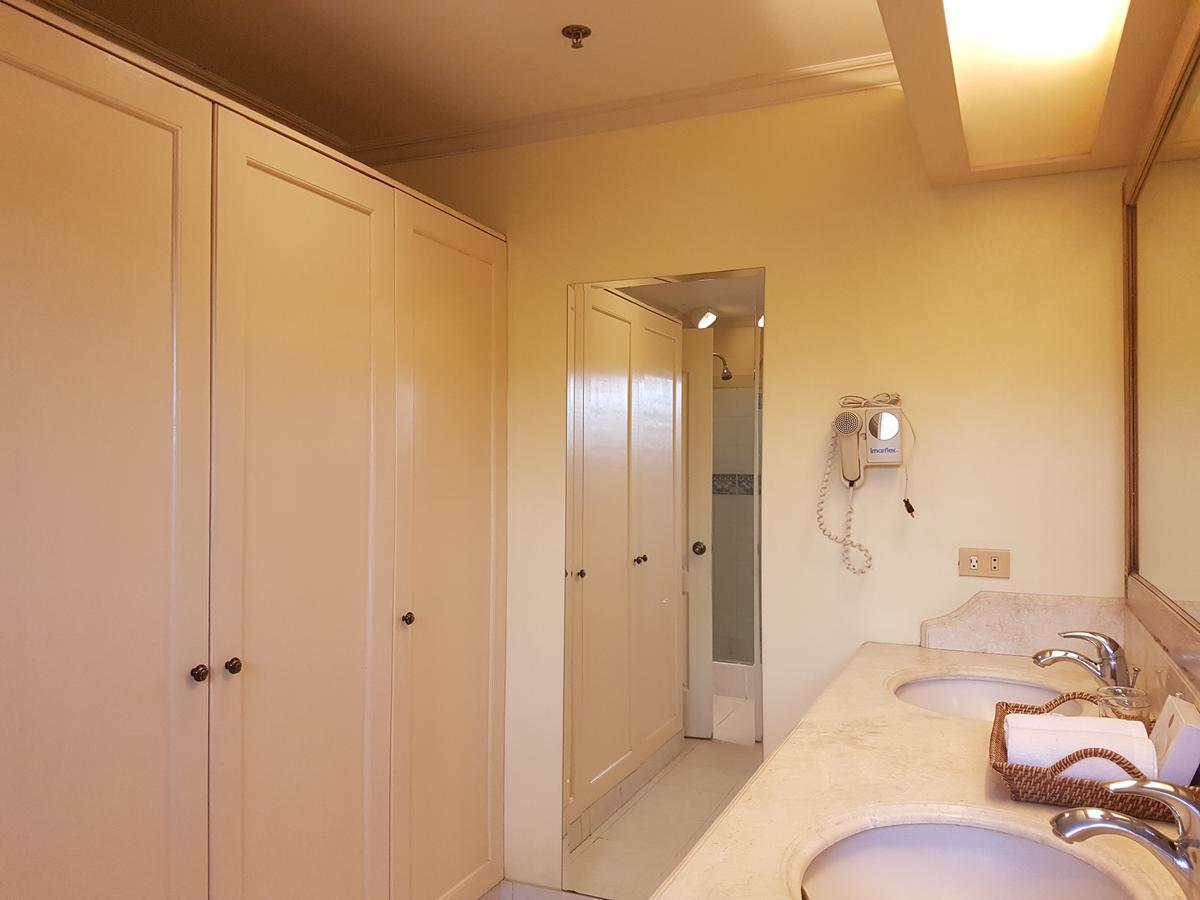 סבו Sophia Suites Residence Hotel מראה חיצוני תמונה