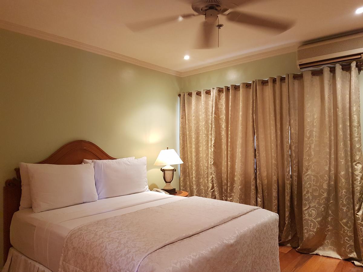 סבו Sophia Suites Residence Hotel מראה חיצוני תמונה